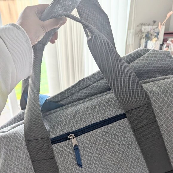 L.L. Bean Travel Duffle Bag Lg 70lb Waterproof - Picture 3 of 6